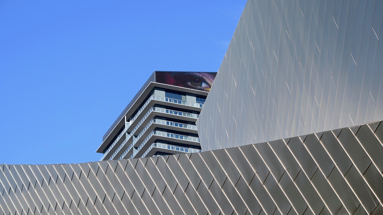 现代建筑中的绿色革命，建筑铝模板的崛起
