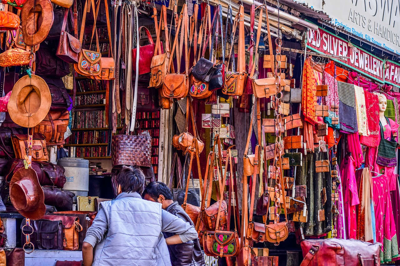 解析服装批发价格，优势与策略