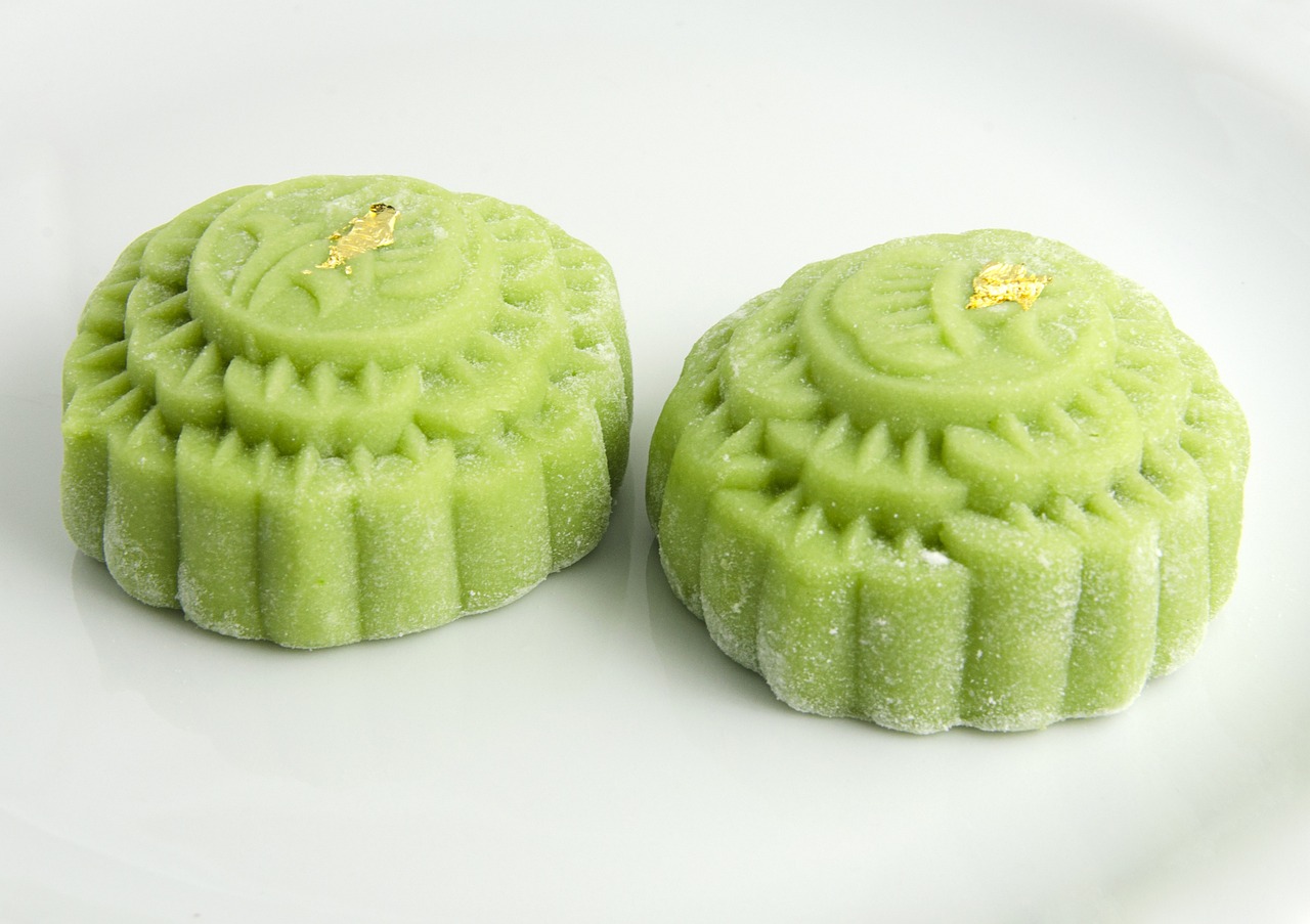 中秋佳节，月饼情深，传统习俗与文化传承