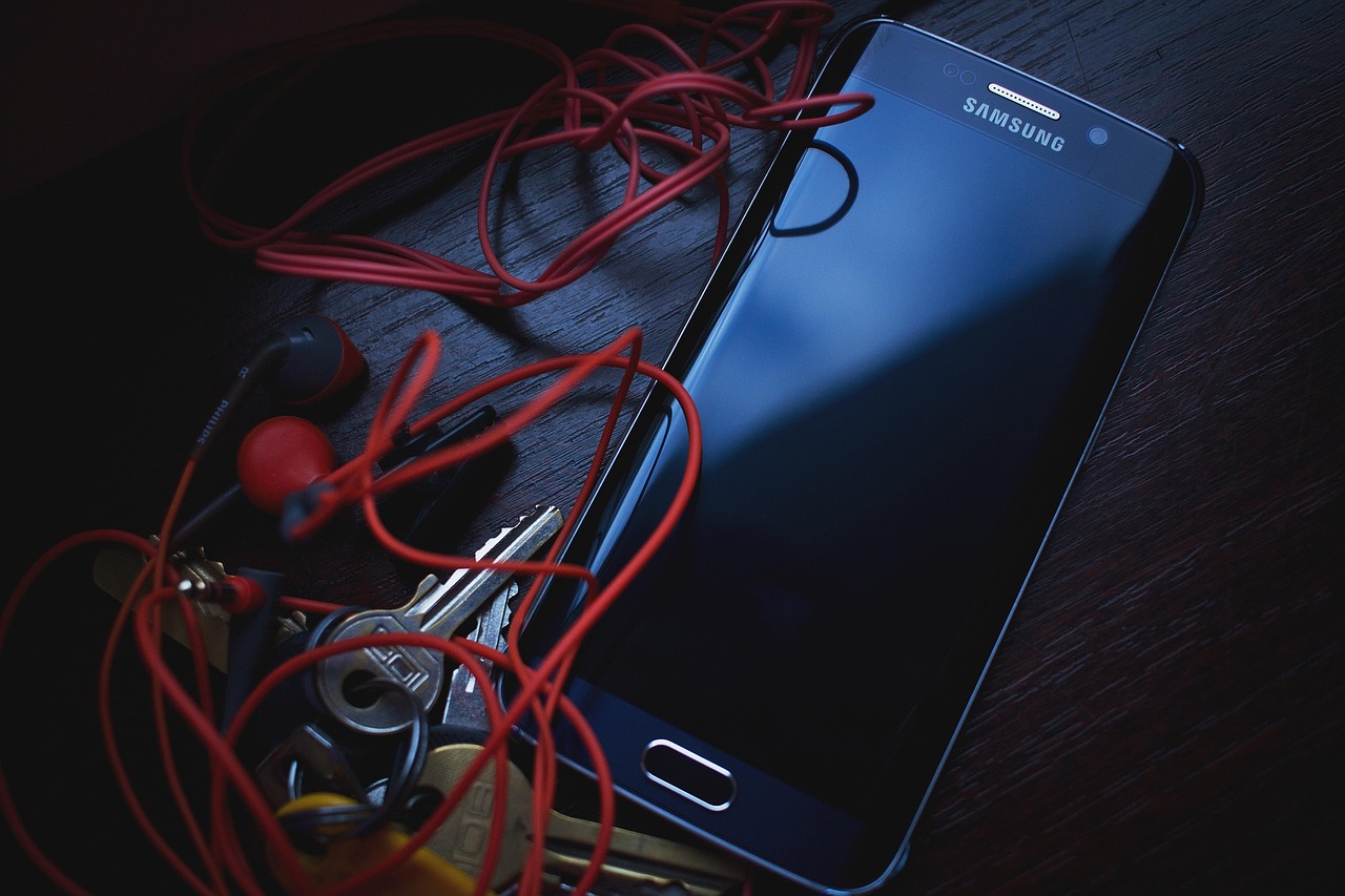 三星Galaxy S4，2013年手机市场的辉煌与时代印记