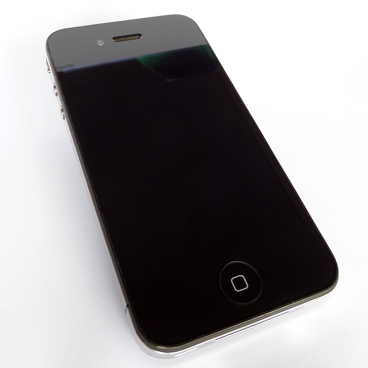 致敬经典，iPhone 2G的辉煌与影响