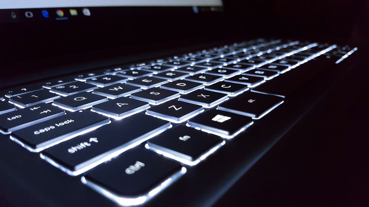 轻盈之选，创意无限，苹果MacBook Air的魅力