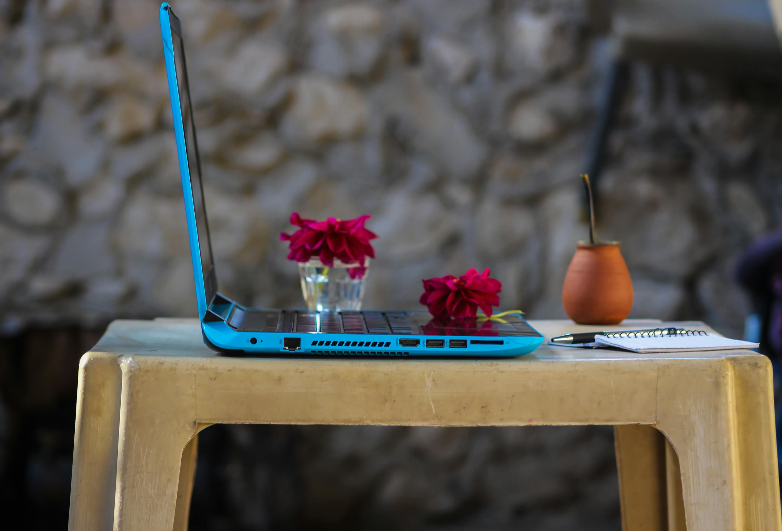 探索微软Surface Laptop，优雅之选