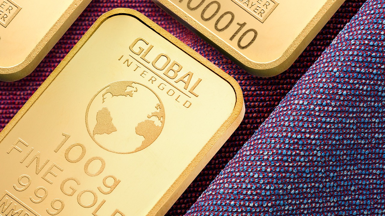 澳门六福黄金金价今日价格多少钱一克呢视频,澳门六福黄金金价今日价格深度解析，一克之差，价值何许？